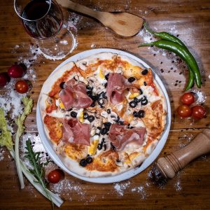 PIZZA CAPRICCIOSA - Restaurant IL PADRINO Baia Mare